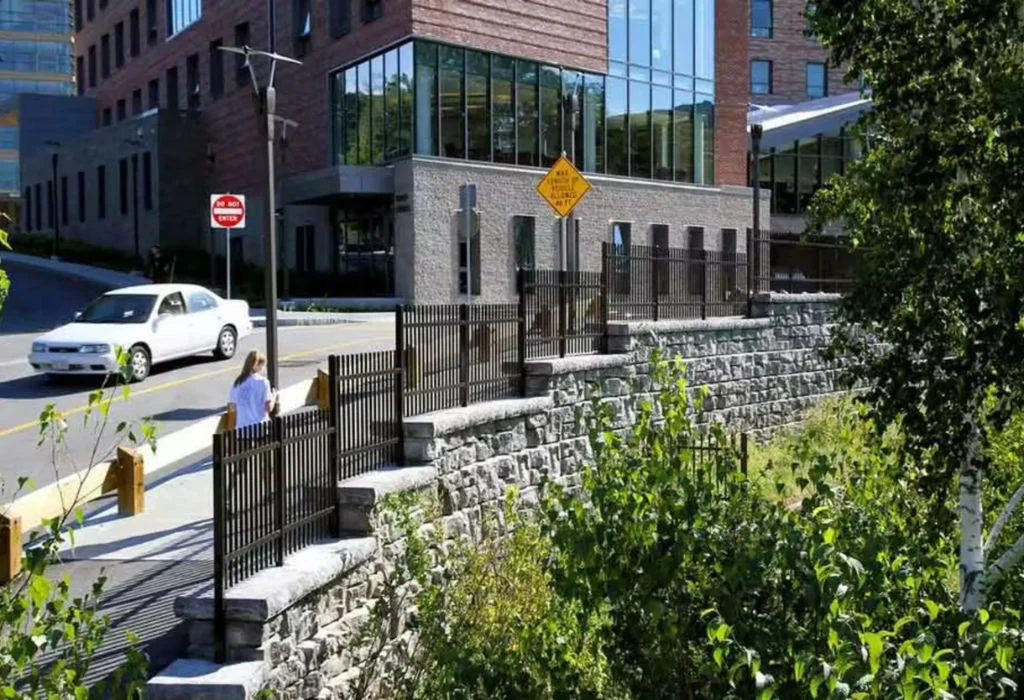 Redi-Rock Hybrid Retaining wall applications, BC